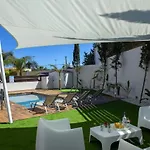 Tsokkos Family - Pool Garden 2' Walk To 度假居 *