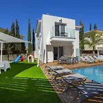 Tsokkos Family - Pool Garden 2' Walk To Protaras