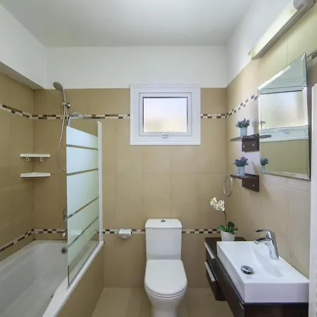 Vakantiehuis Tsokkos Family - Pool Garden 2' Walk To *