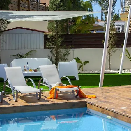 Tsokkos Family - Pool Garden 2' Walk To Vakantiehuis *