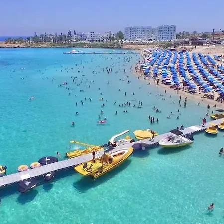 Tsokkos Family - Pool Garden 2' Walk To