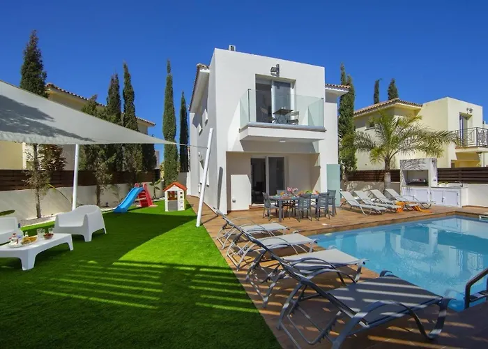 Tsokkos Family - Pool Garden 2' Walk To Protaras