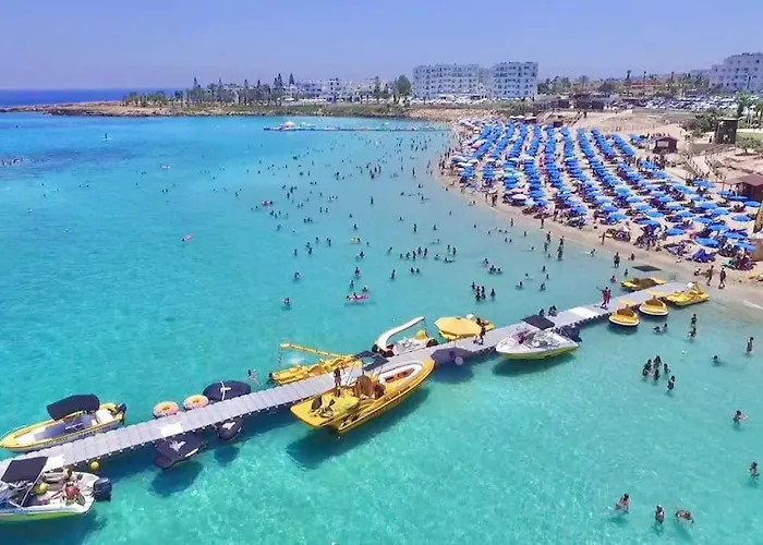 Tsokkos Family - Pool Garden 2' Walk To