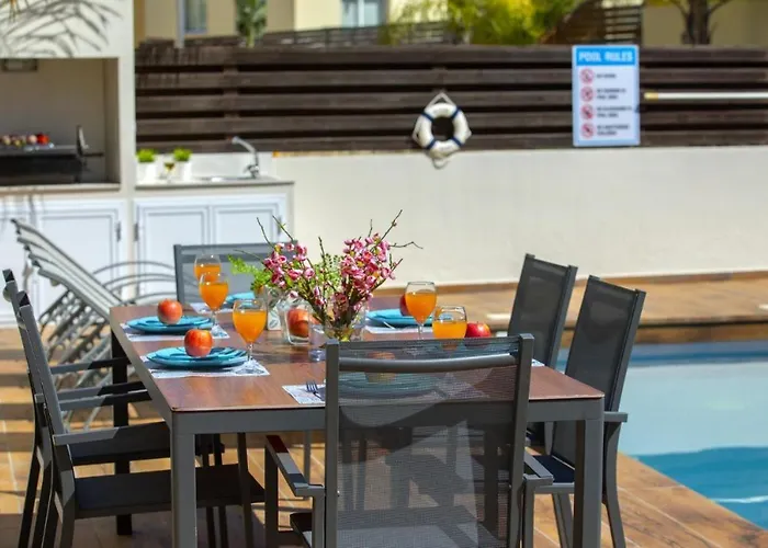 Tsokkos Family - Pool Garden 2' Walk To * Protaras