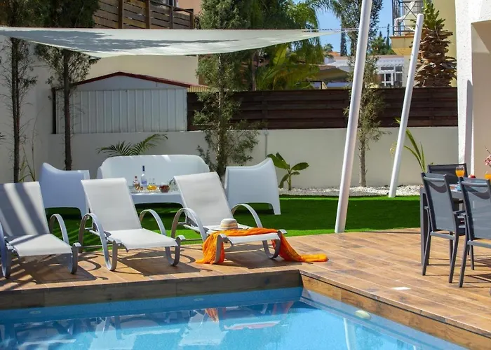 Tsokkos Family - Pool Garden 2' Walk To Prázdninový dům *