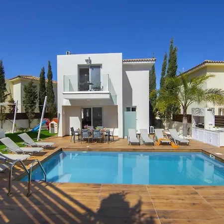 Tsokkos Family - Pool Garden 2' Walk To Protaras